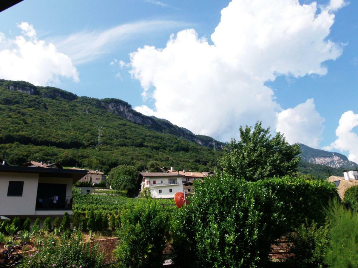 Hotel Garni Runggner Traubenhof Termeno Esterno foto
