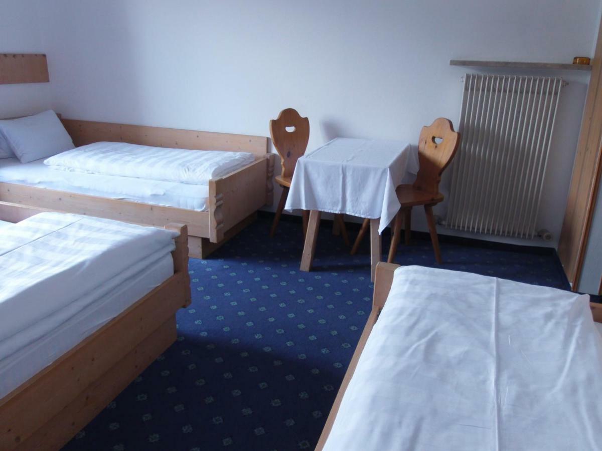 Hotel Garni Runggner Traubenhof Termeno Esterno foto